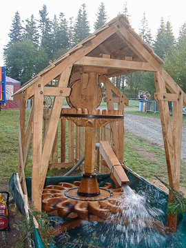 Artisan charron Alain Montpied - construction d’un moulin à roue horizontale